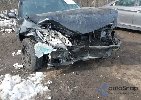 2005 Toyota Camry Le z USA, uszkodzony, nr VIN 4T1BE32K35U055015